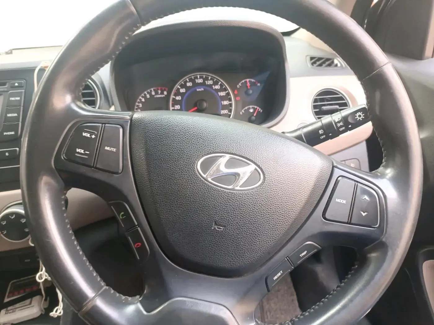 2016 Hyundai Grand i10 ASTA AT 1.2 KAPPA VTVT, Petrol, Automatic, 40,507 km, interior