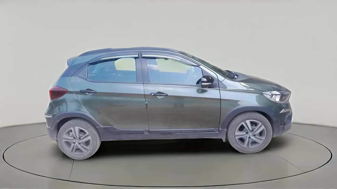 2021 Tata TIAGO NRG XZ AMT, Petrol, Automatic, 56,964 km, exterior