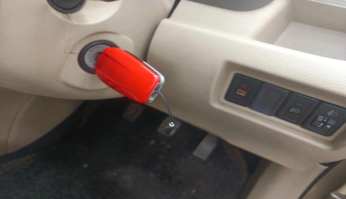 2014 Maruti Ertiga ZXI, Petrol, Manual, 1,20,596 km, interior