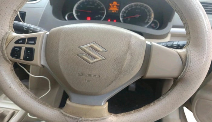 2014 Maruti Ertiga ZXI, Petrol, Manual, 1,20,596 km, interior