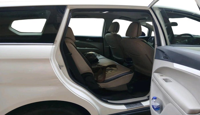 2018 Mahindra MARAZZO M6 8 STR, Diesel, Manual, 1,09,146 km, interior