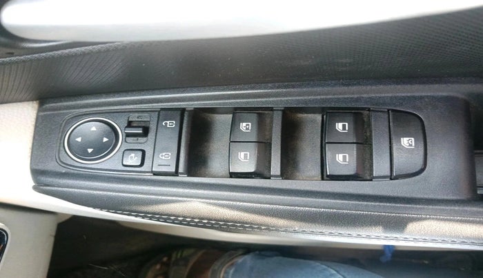 2020 KIA SONET HTX PLUS 1.0 IMT, Petrol, Manual, 89,518 km, interior