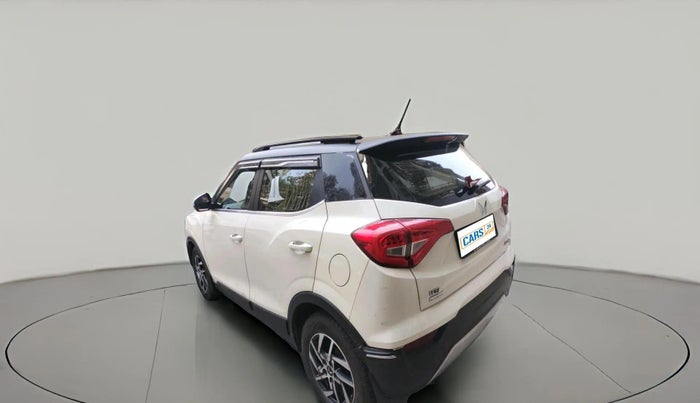2022 Mahindra XUV300 W8 (O) 1.2 PETROL AMT, Petrol, Automatic, 28,751 km, exterior