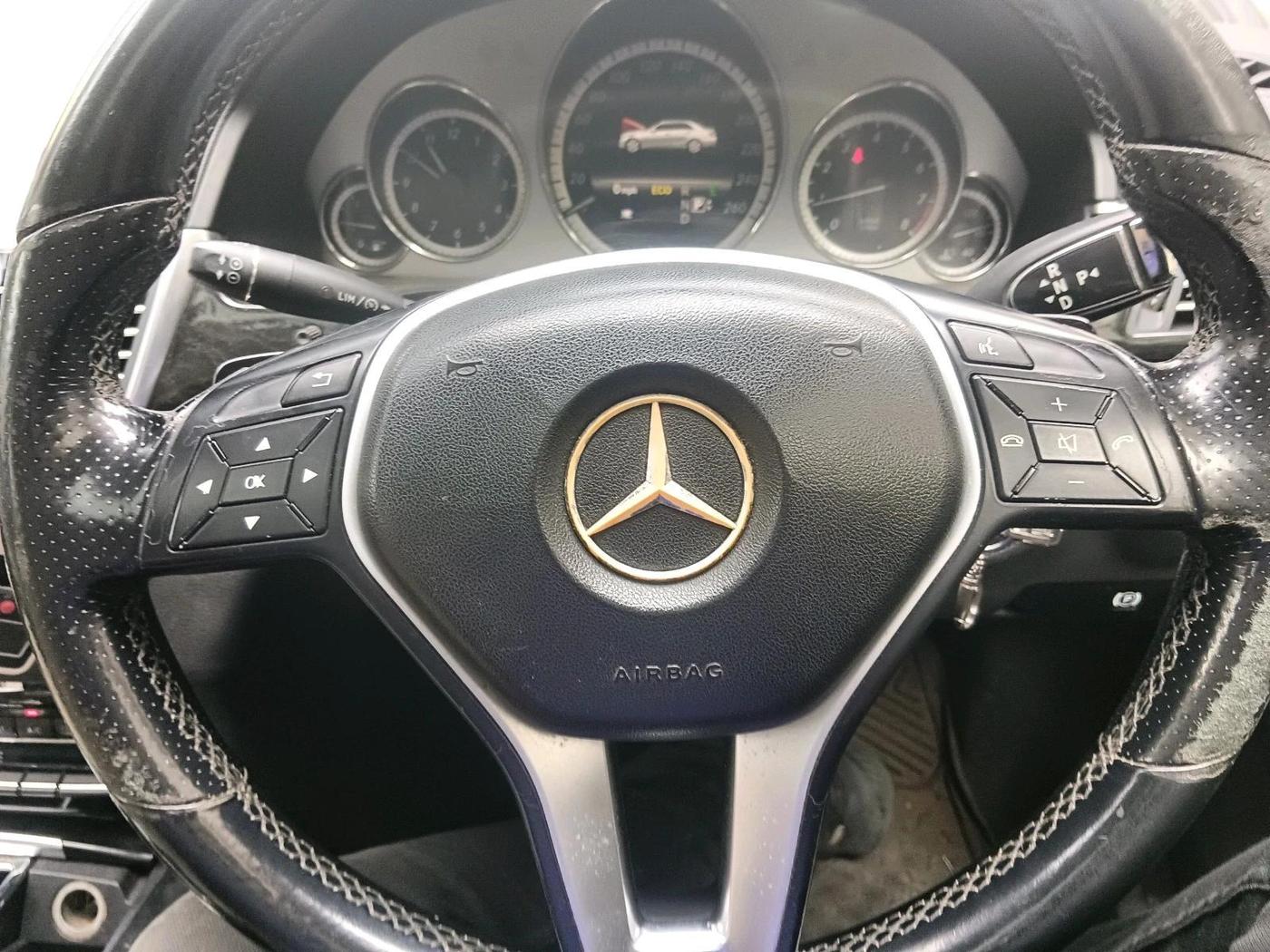 2012 Mercedes Benz E Class E 200 CGI AVANTGARDE, Petrol, Automatic, 1,46,972 km, interior