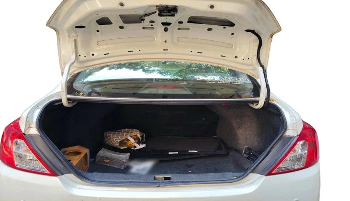 2020 Nissan Sunny XL DIESEL, Diesel, Manual, 89,240 km, exterior