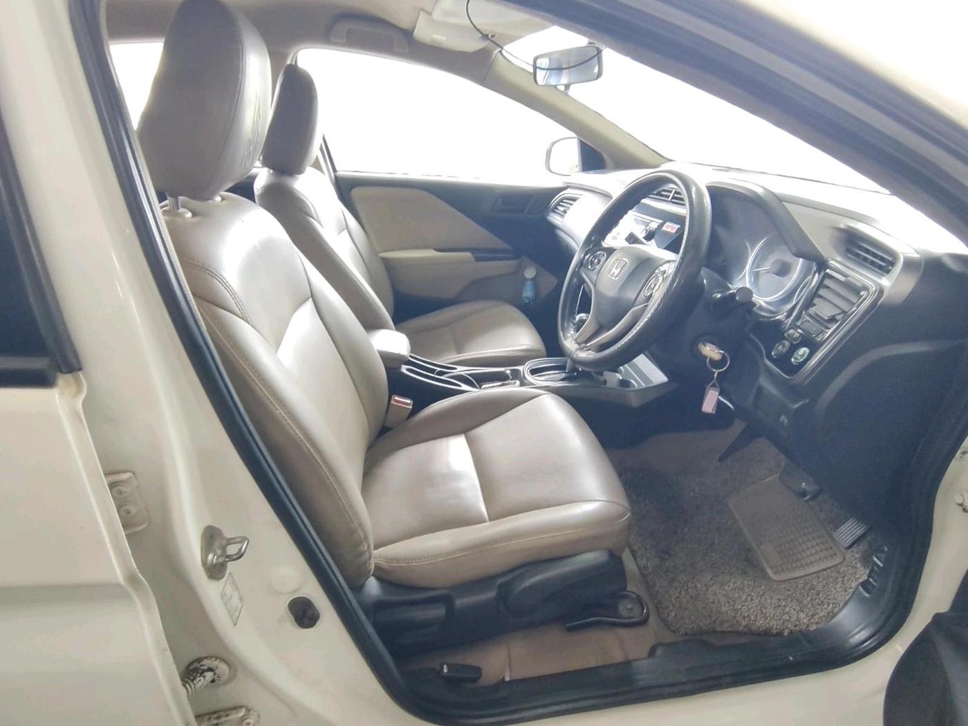 2014 Honda City 1.5L I-VTEC SV CVT, Petrol, Automatic, 1,31,324 km, interior