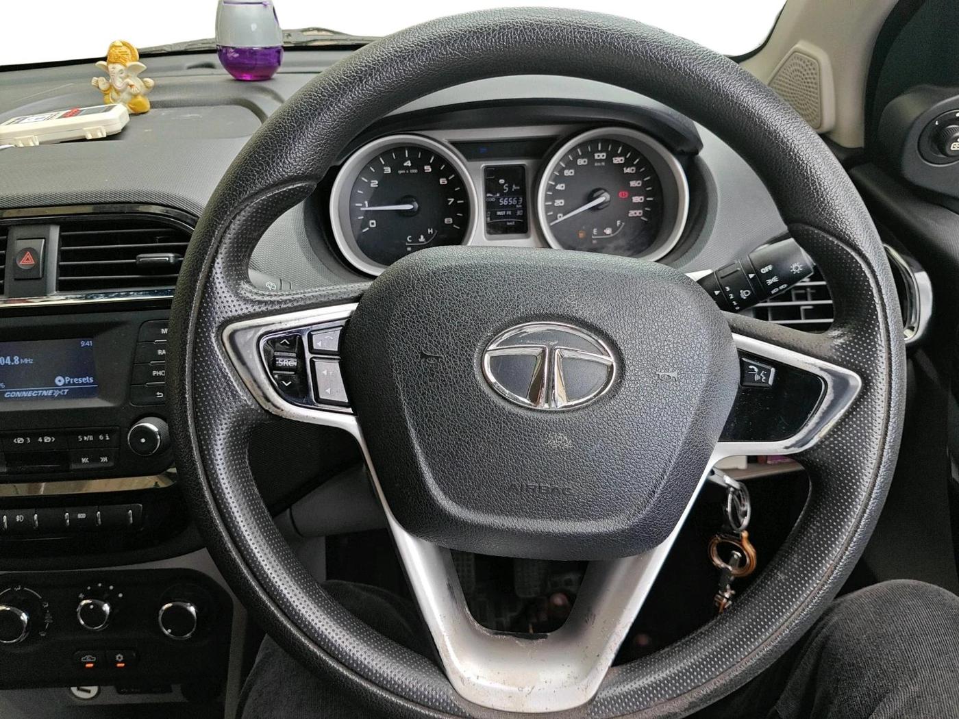2016 Tata Tiago XZ PETROL, Petrol, Manual, 56,563 km, interior