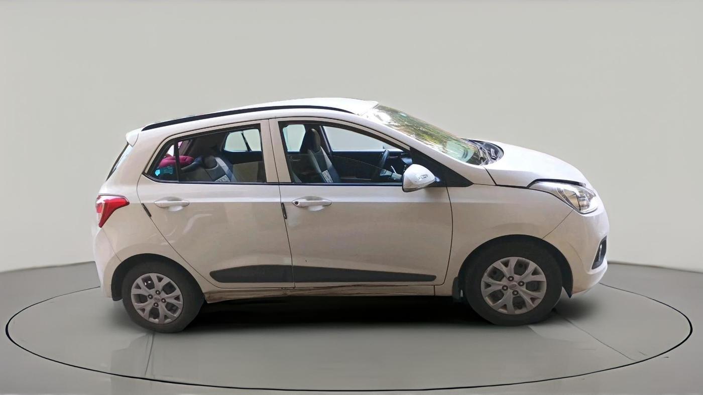 2015 Hyundai Grand i10 SPORTZ 1.2 KAPPA VTVT, Petrol, Manual, 63,957 km, exterior