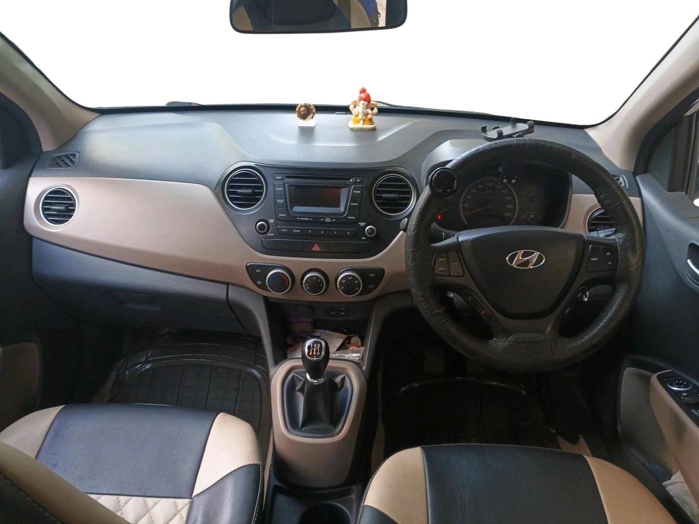 2015 Hyundai Grand i10 SPORTZ 1.2 KAPPA VTVT, Petrol, Manual, 63,957 km, interior
