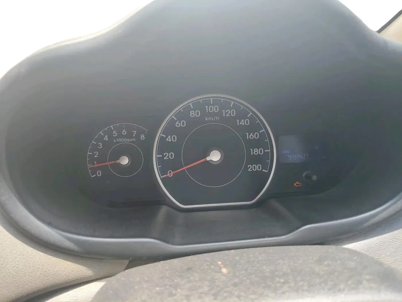 2013 Hyundai i10 MAGNA 1.1, CNG, Manual, 78,850 km, interior
