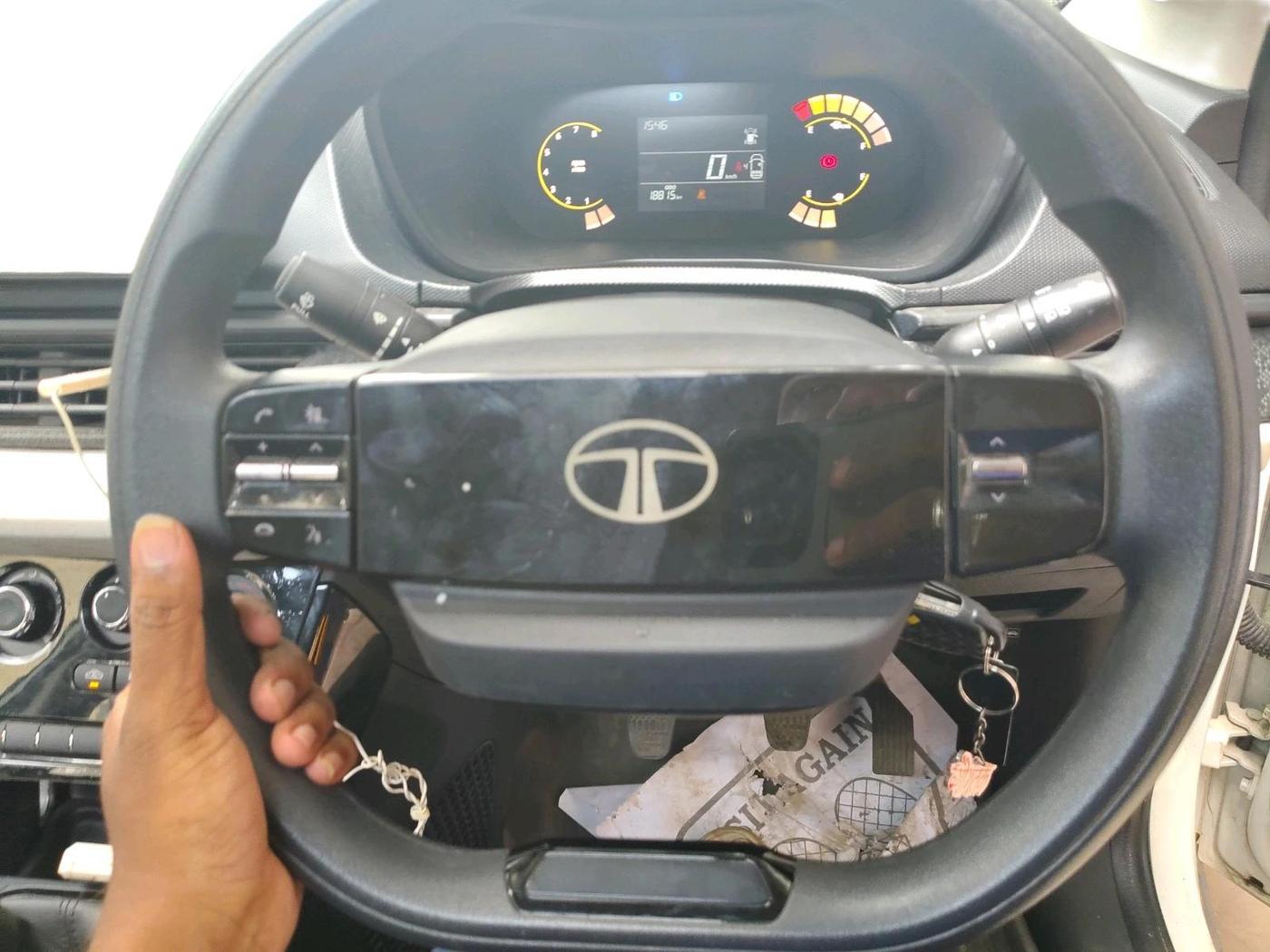 2025 Tata NEXON Pure S 1.2 iCNG, CNG, Manual, 18,815 km, interior