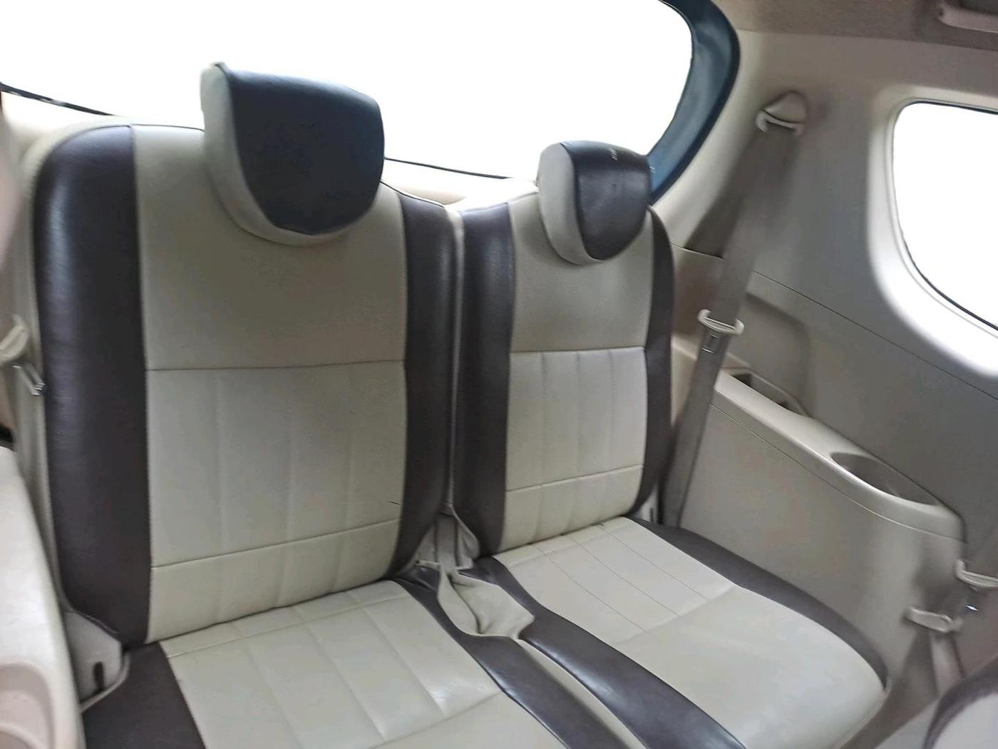 2017 Maruti Ertiga VDI SHVS, Diesel, Manual, 1,69,120 km, interior