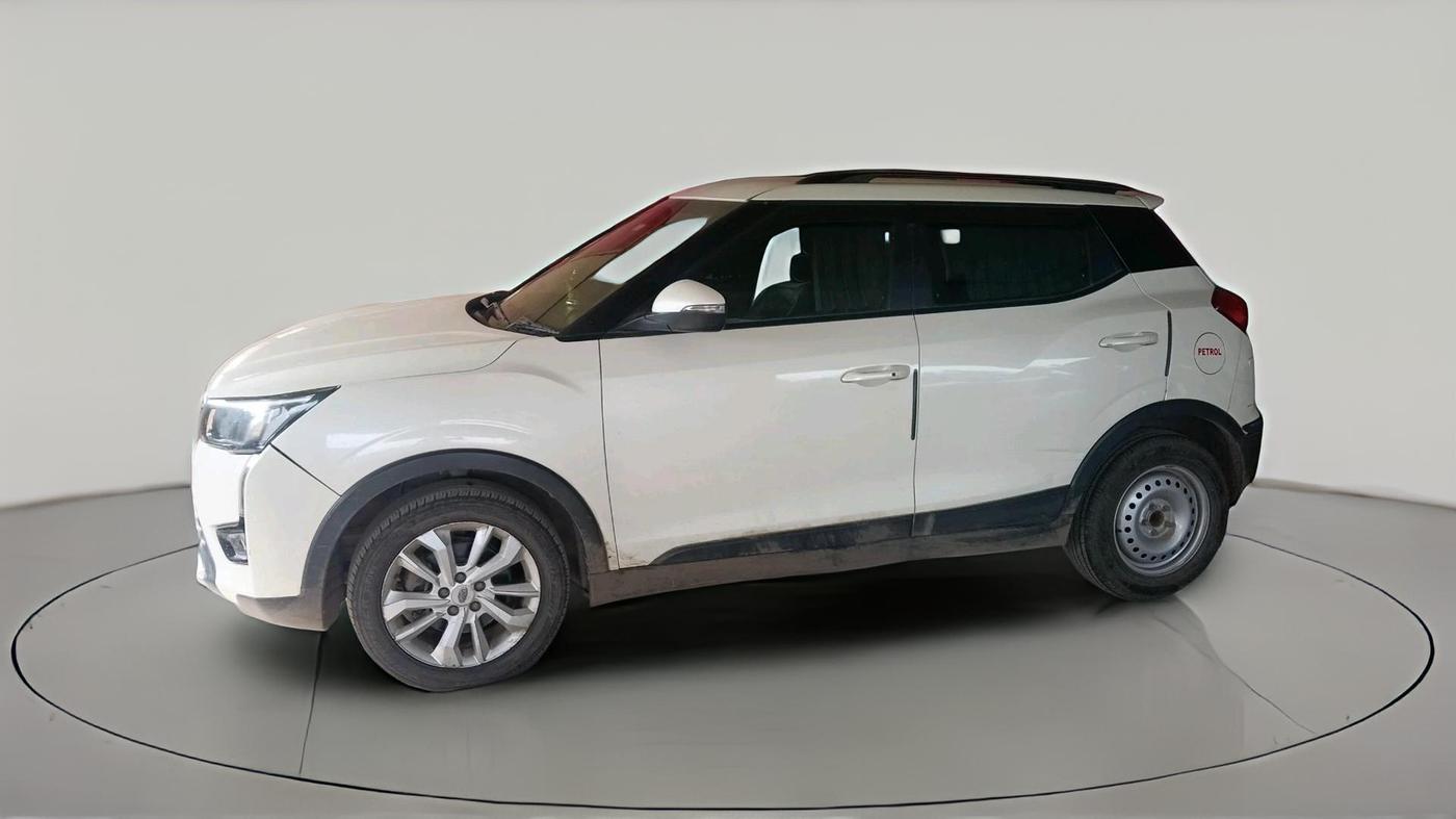 2020 Mahindra XUV300 W8 1.2 PETROL, Petrol, Manual, 58,871 km, exterior