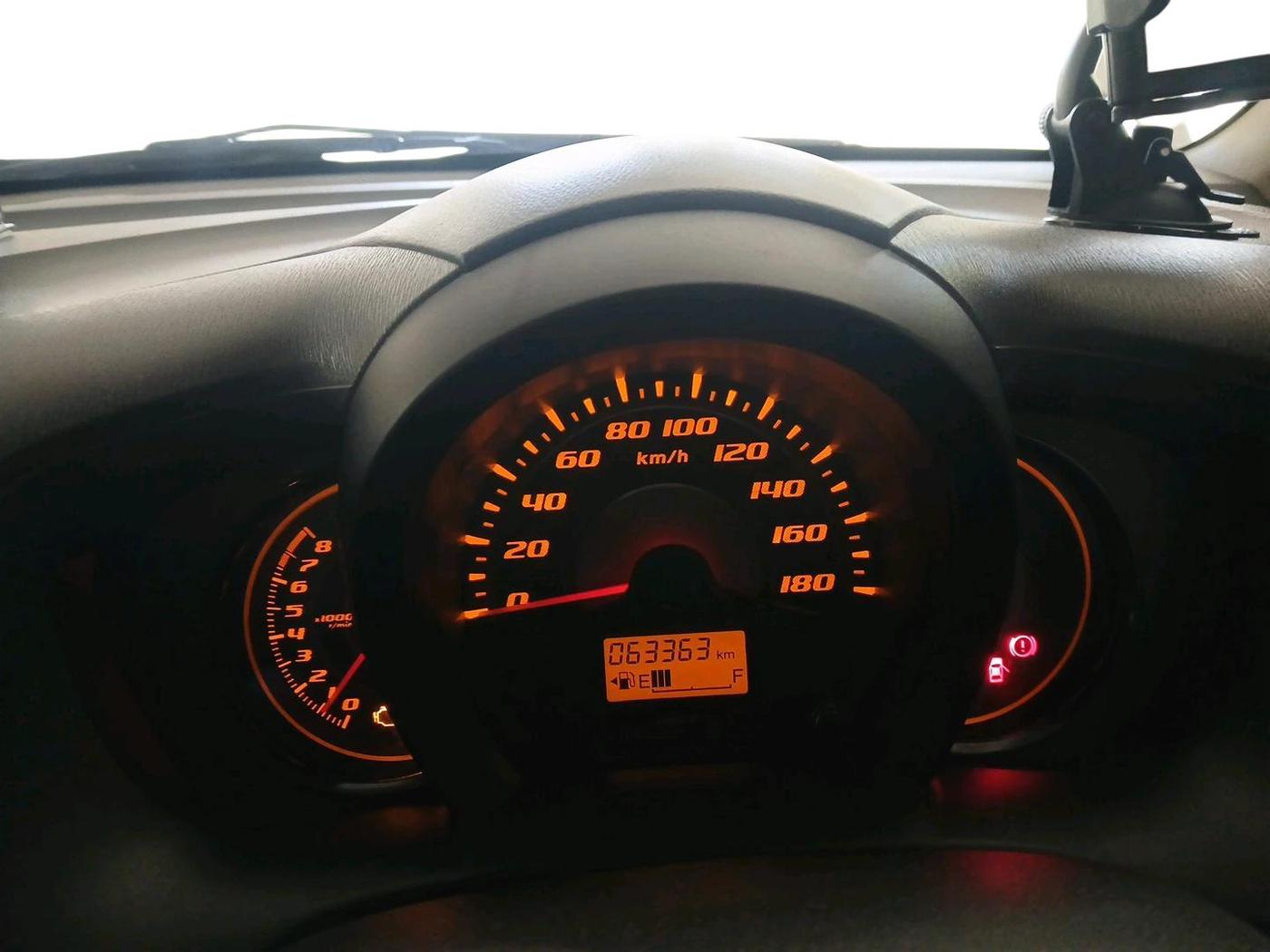 2014 Honda Amaze 1.2L I-VTEC S, CNG, Manual, 63,363 km, interior