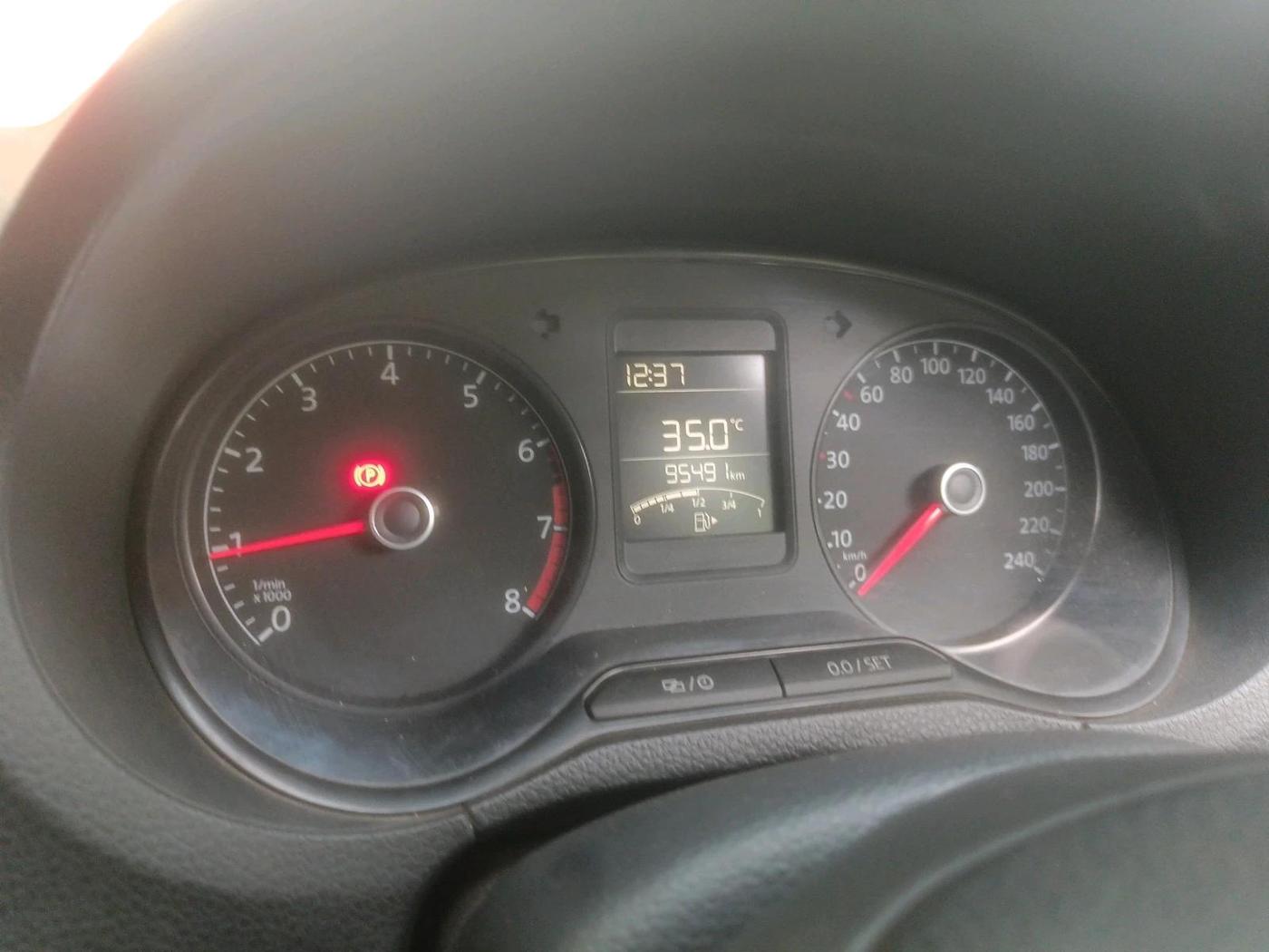 2014 Volkswagen Polo TRENDLINE 1.2L PETROL, Petrol, Manual, 95,491 km, interior