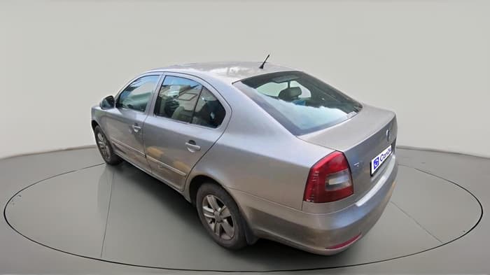2011 Skoda Laura AMBIENTE 2.0 TDI CR AT, Diesel, Automatic, 56,950 km, exterior