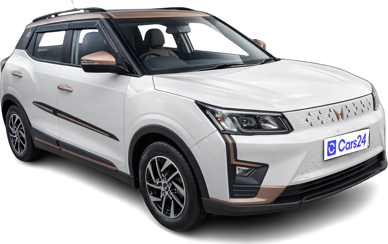 2025 Mahindra XUV400 - SUV - Electric - Automatic - ₹15.00 lakh
