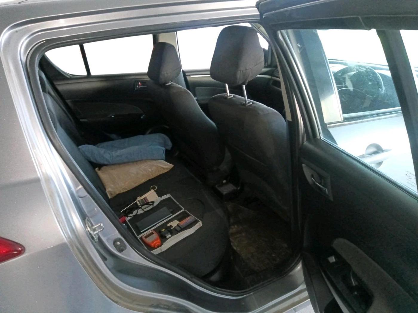 2013 Maruti Swift VXI, Petrol, Manual, 55,318 km, interior