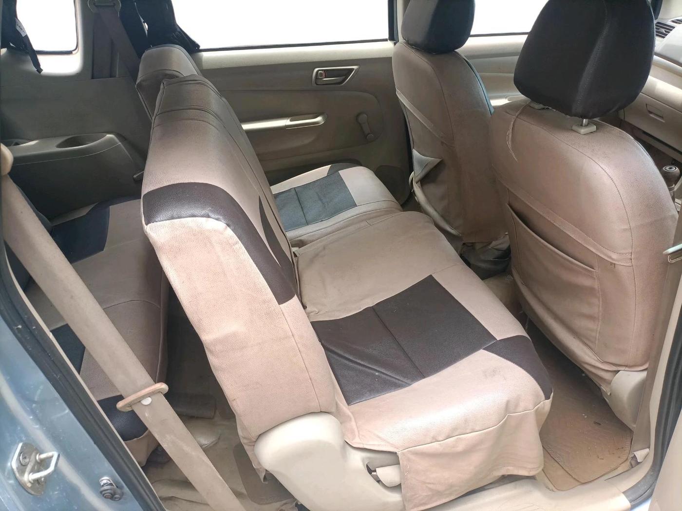 2012 Maruti Ertiga LXI, CNG, Manual, 79,344 km, interior