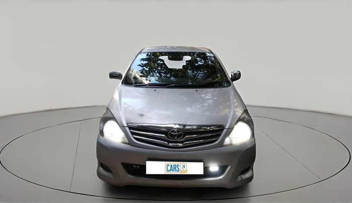 2010 Toyota Innova V 2.5 7 STR, Diesel, Manual, 1,94,728 km, exterior