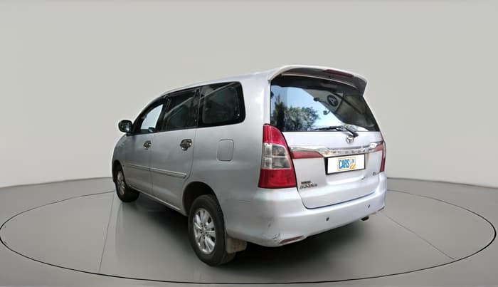 2010 Toyota Innova V 2.5 7 STR, Diesel, Manual, 1,94,728 km, exterior