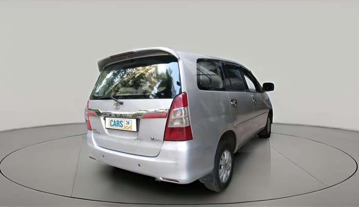 2010 Toyota Innova V 2.5 7 STR, Diesel, Manual, 1,94,728 km, exterior
