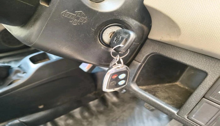 2015 Maruti Wagon R 1.0 LXI CNG, CNG, Manual, 1,40,196 km, interior