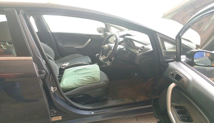 2011 Ford Fiesta TITANIUM+ DIESEL, Diesel, Manual, 49,091 km, interior