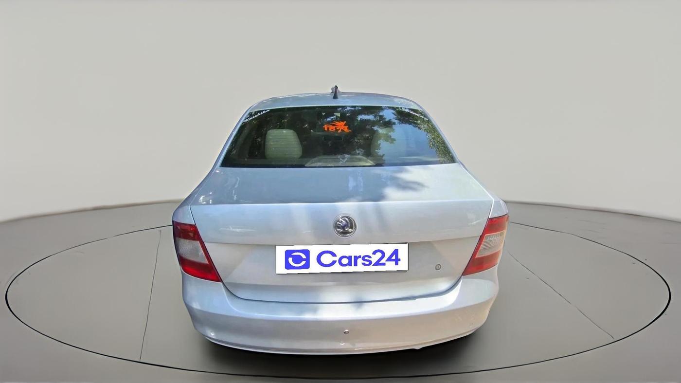 2015 Skoda Rapid 1.5 TDI CR ELEGANCE PLUS AT, Diesel, Automatic, 99,275 km, exterior