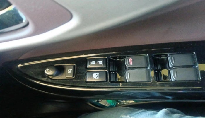 2024 Toyota Urban Cruiser Taisor V 1.0 Petrol AT, Petrol, Automatic, 7,839 km, interior