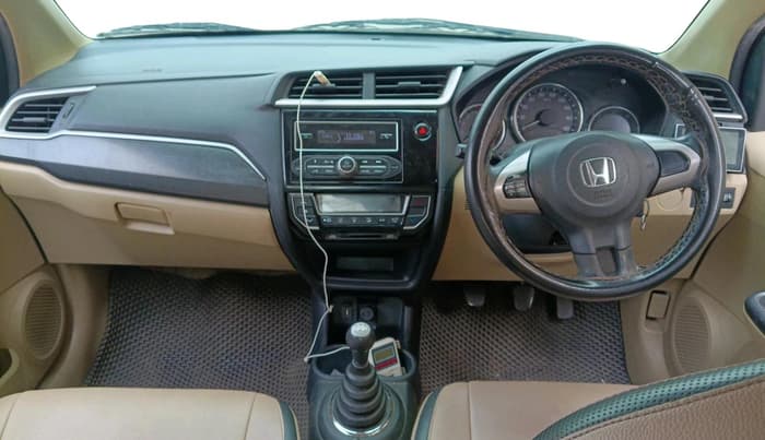 2016 Honda Amaze 1.5L I-DTEC VX, Diesel, Manual, 2,22,318 km, interior