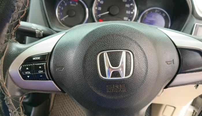 2016 Honda Amaze 1.5L I-DTEC VX, Diesel, Manual, 2,22,318 km, interior