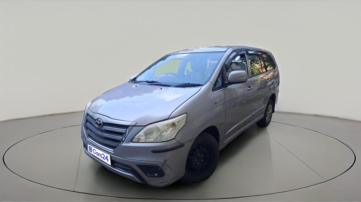 2015 Toyota Innova 2.5 GX 8 STR, Diesel, Manual, 1,56,481 km, exterior