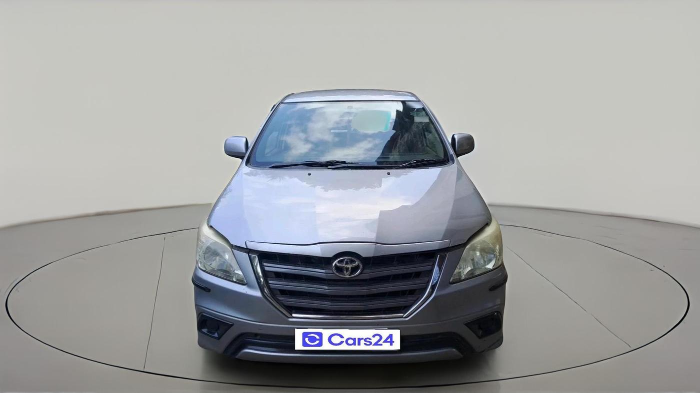 2015 Toyota Innova 2.5 GX 8 STR, Diesel, Manual, 1,56,481 km, exterior