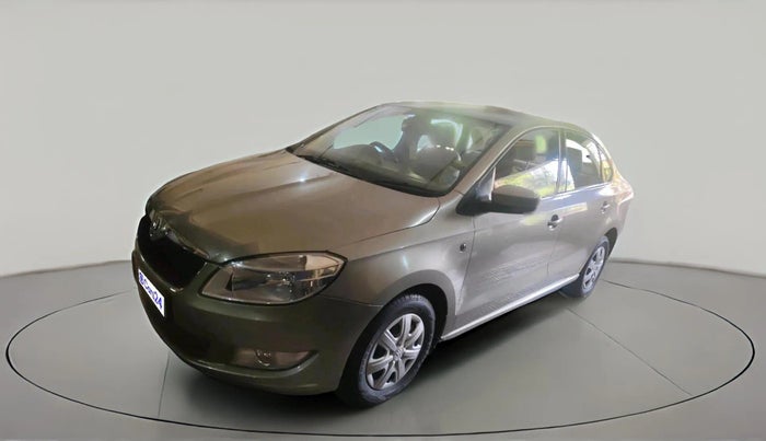 2014 Skoda Rapid AMBITION 1.6 MPI MT, Petrol, Manual, 30,261 km, exterior