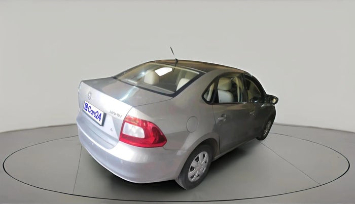 2014 Skoda Rapid AMBITION 1.6 MPI MT, Petrol, Manual, 30,261 km, exterior