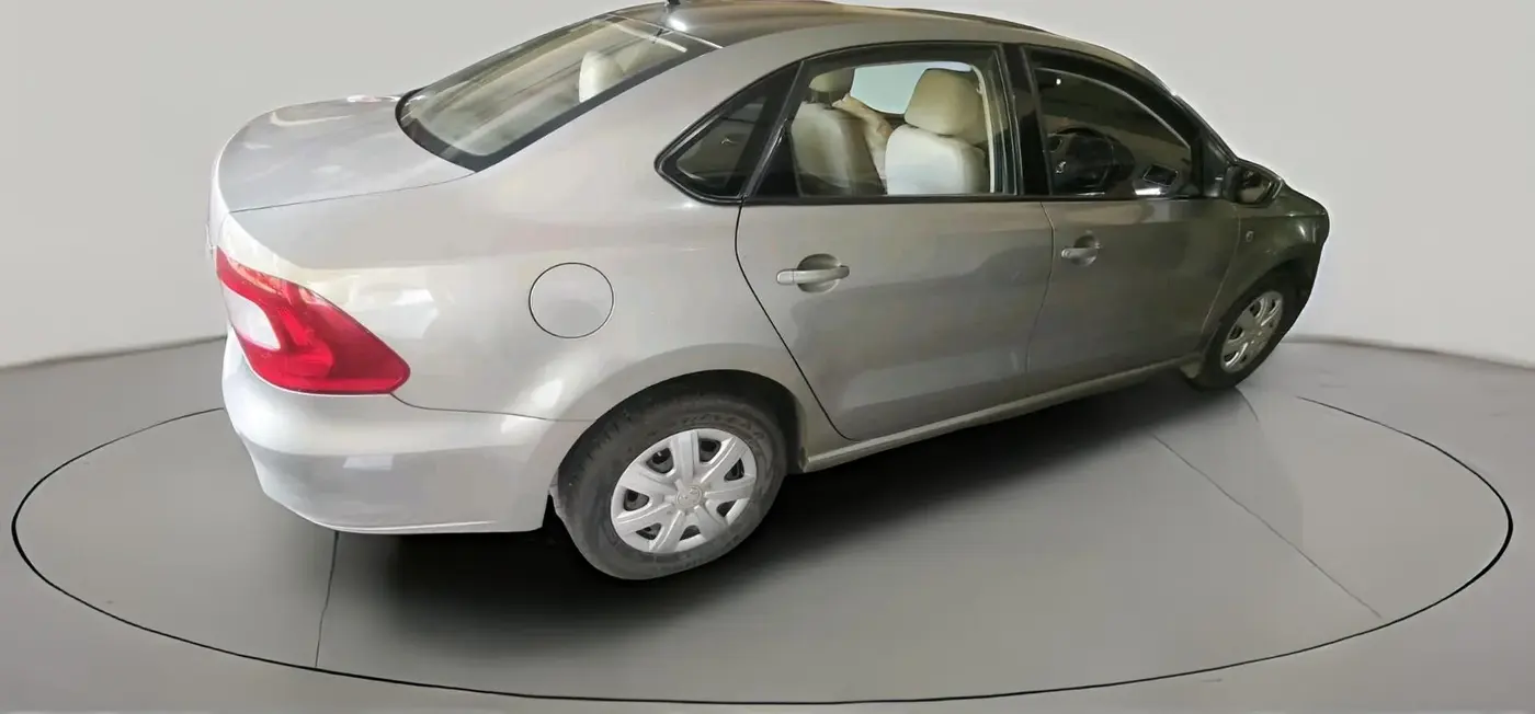 2014 Skoda Rapid AMBITION 1.6 MPI MT, Petrol, Manual, 30,261 km, exterior