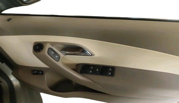 2014 Skoda Rapid AMBITION 1.6 MPI MT, Petrol, Manual, 30,261 km, interior