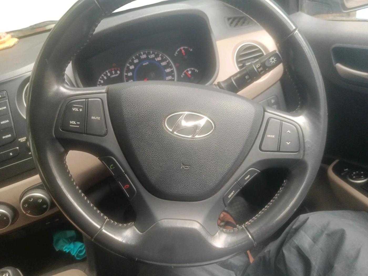 2014 Hyundai Grand i10 ASTA AT 1.2 KAPPA VTVT, Petrol, Automatic, 19,785 km, interior