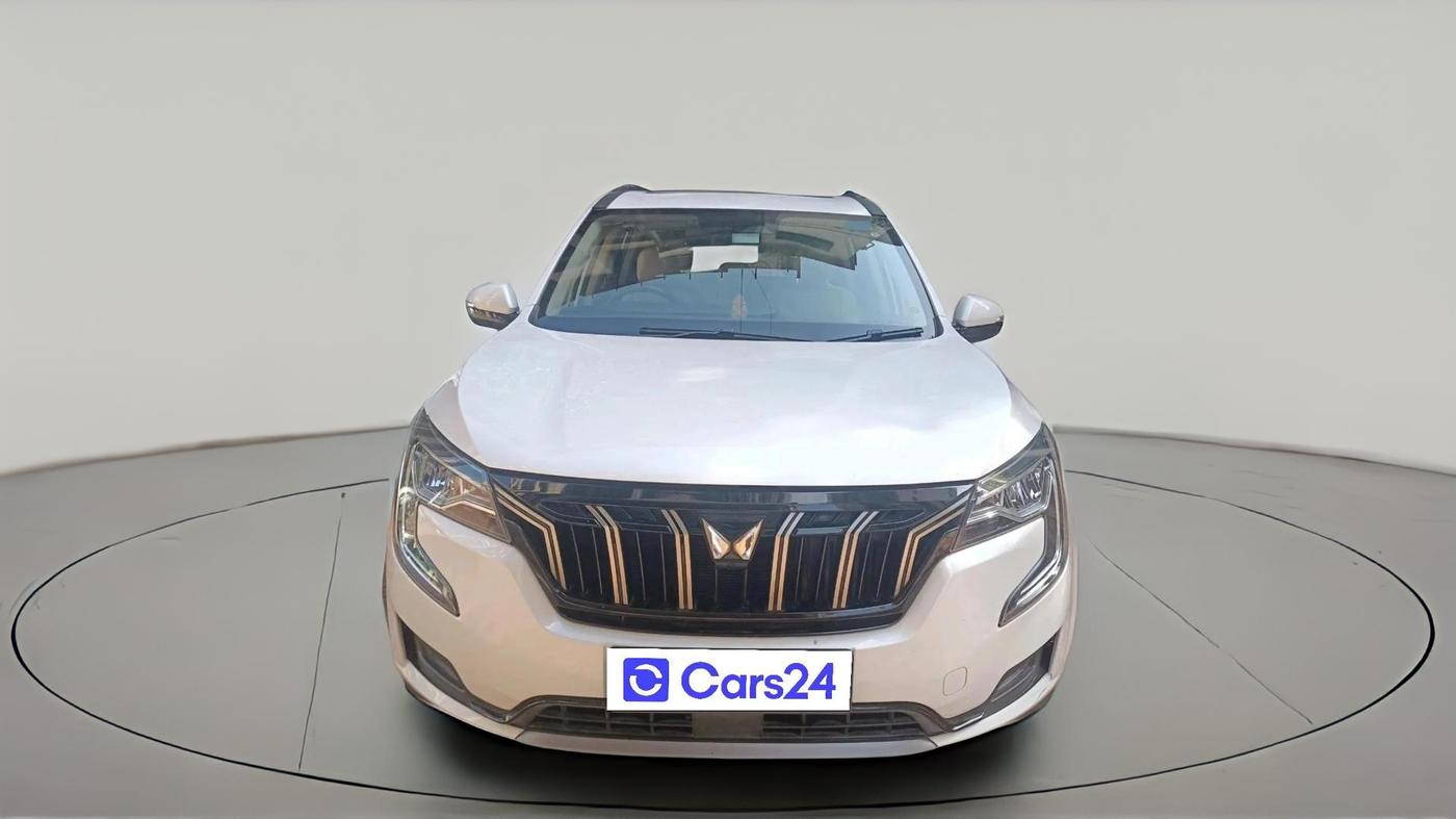 2023 Mahindra XUV700 AX 7 P AT 7 STR, Petrol, Automatic, 39,282 km, exterior
