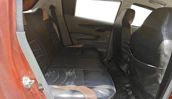 2016 Mahindra Kuv100 K4 6 STR, CNG, Manual, 38,284 km, interior