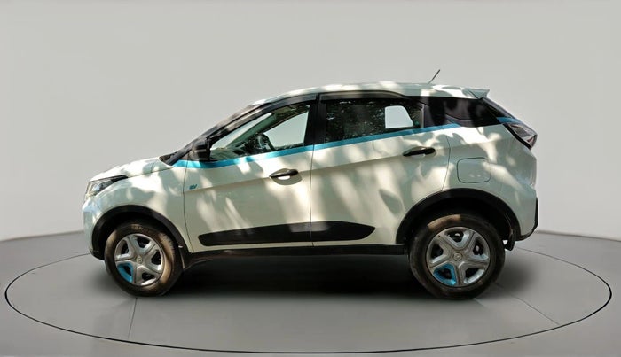 2022 Tata NEXON EV XM, Electric, Automatic, 52,443 km, exterior