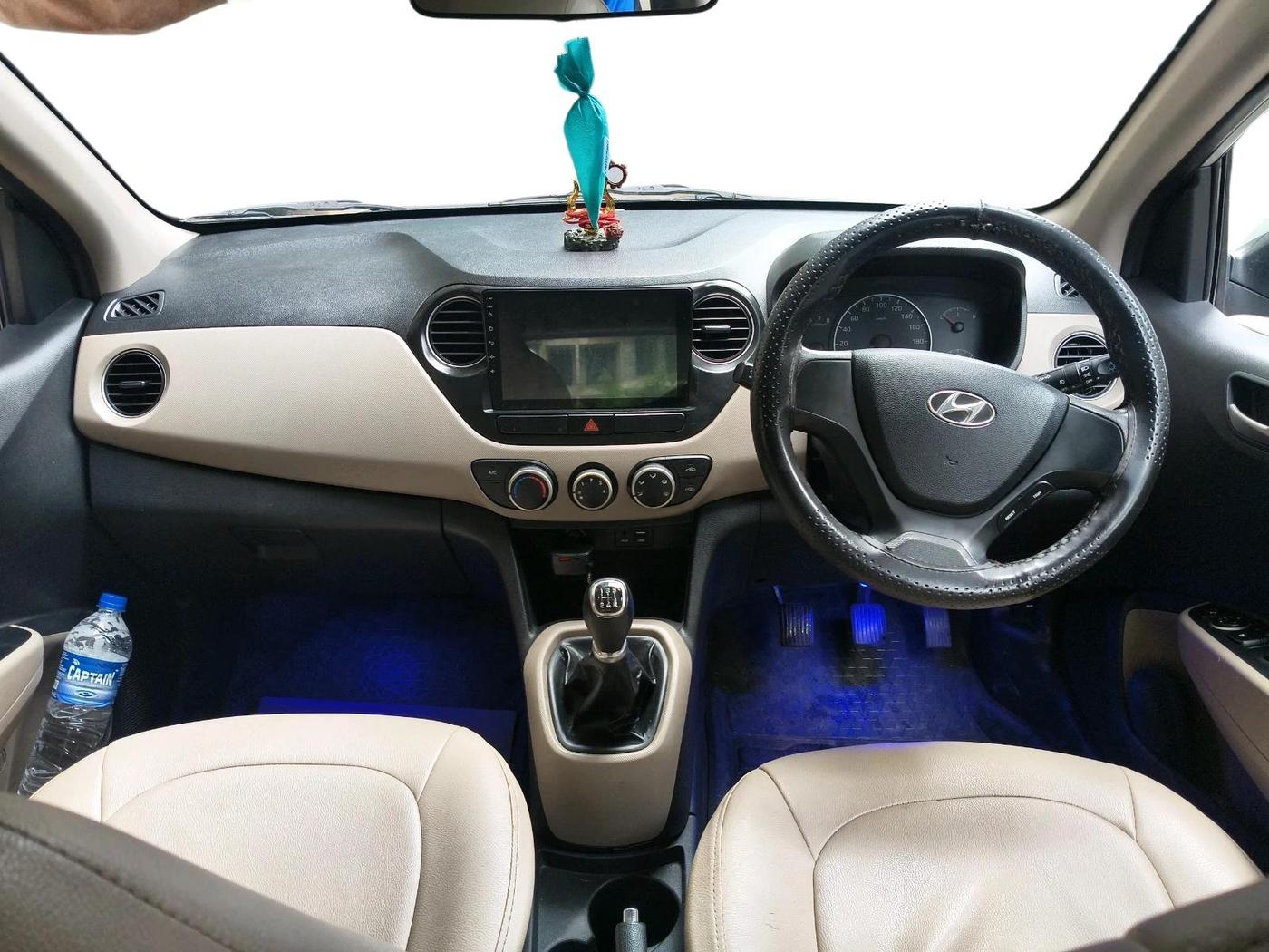 2015 Hyundai Grand i10 SPORTZ 1.2 KAPPA VTVT, Petrol, Manual, 55,080 km, interior