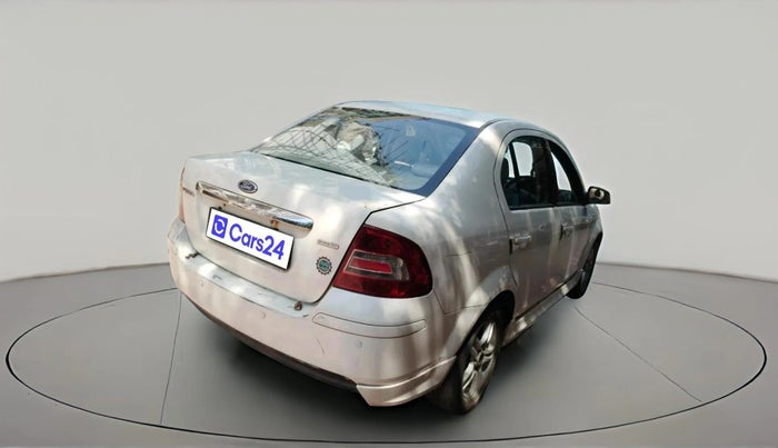 2011 Ford Fiesta Classic SXI 1.6 PETROL, Petrol, Manual, 1,31,936 km, exterior