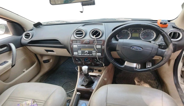 2011 Ford Fiesta Classic SXI 1.6 PETROL, Petrol, Manual, 1,31,936 km, interior