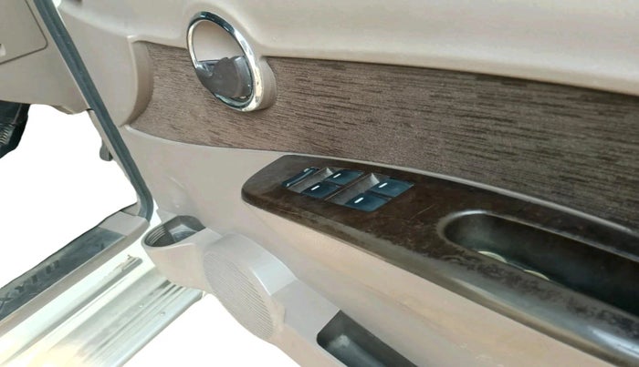 2011 Mahindra Xylo E6 BS-III, Diesel, Manual, 1,79,758 km, interior