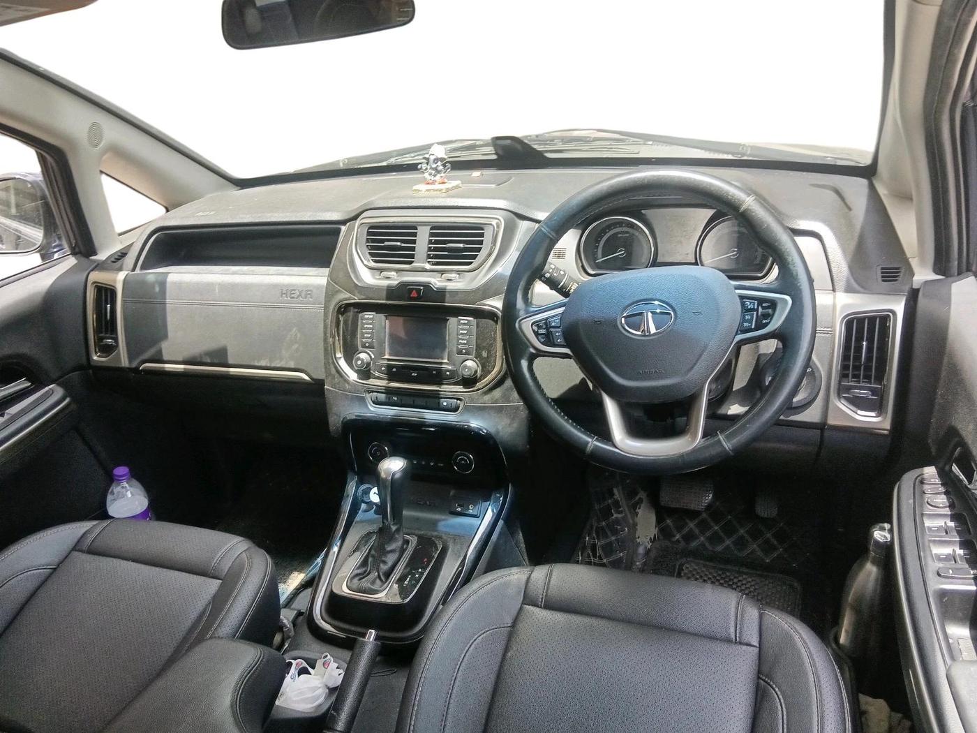 2018 Tata Hexa XTA 4X2 7 STR, Diesel, Automatic, 86,661 km, interior