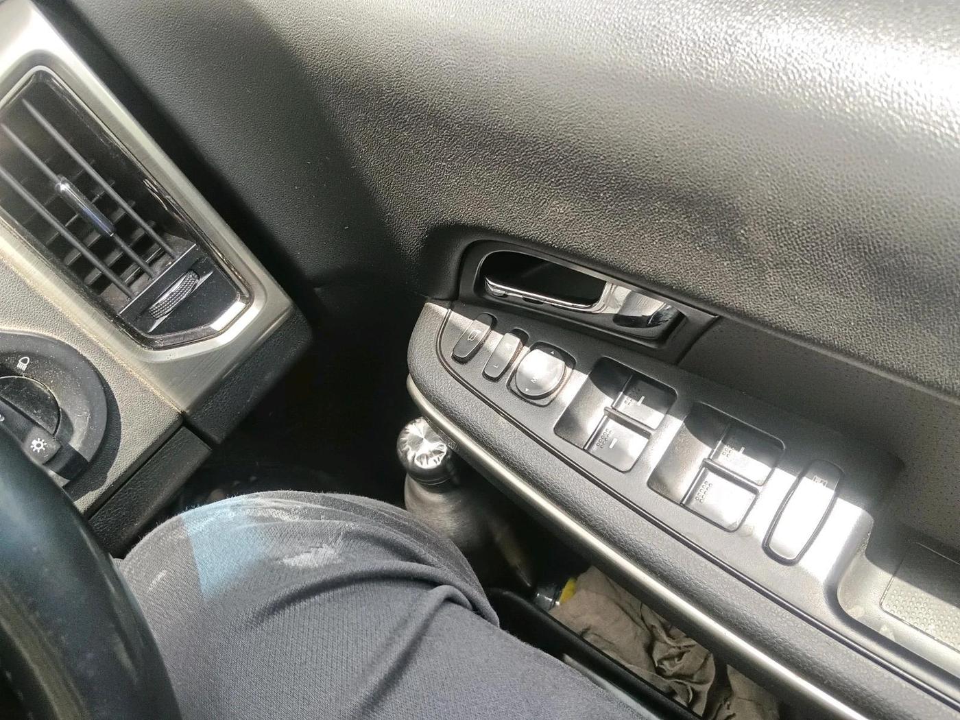 2018 Tata Hexa XTA 4X2 7 STR, Diesel, Automatic, 86,661 km, interior