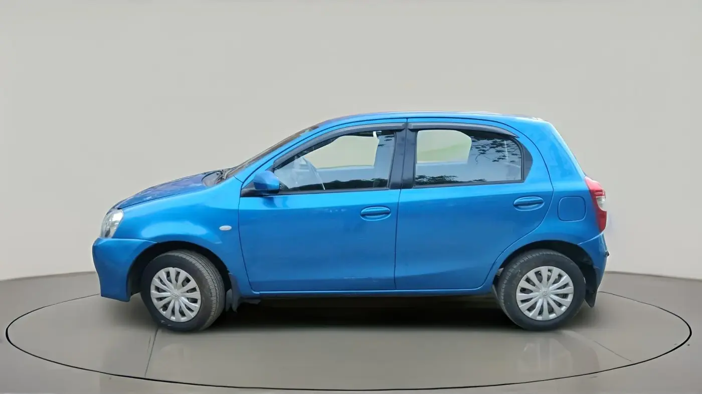2013 Toyota Etios Liva G, Petrol, Manual, 86,205 km, exterior