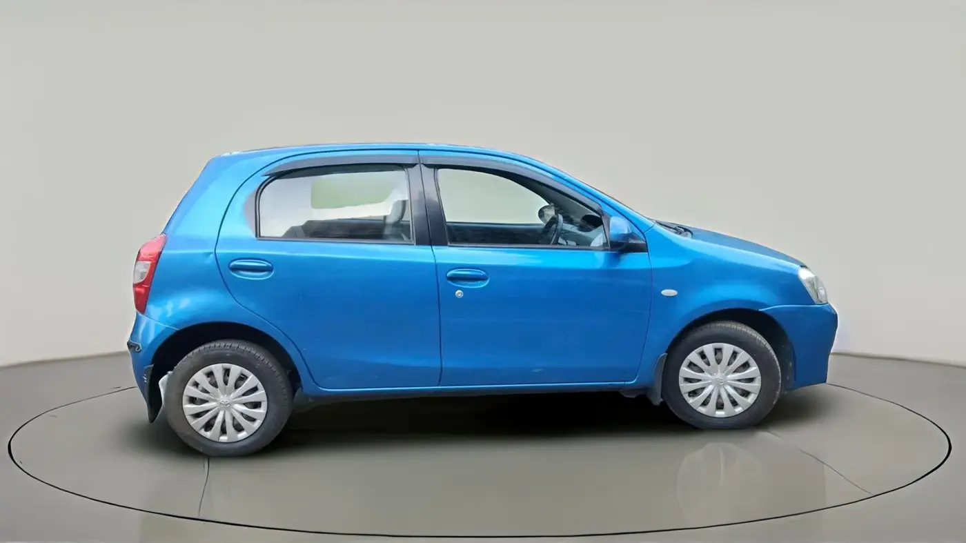 2013 Toyota Etios Liva G, Petrol, Manual, 86,205 km, exterior